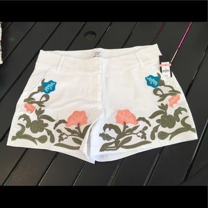 Crown & Ivy Women’s Size 10 Shorts